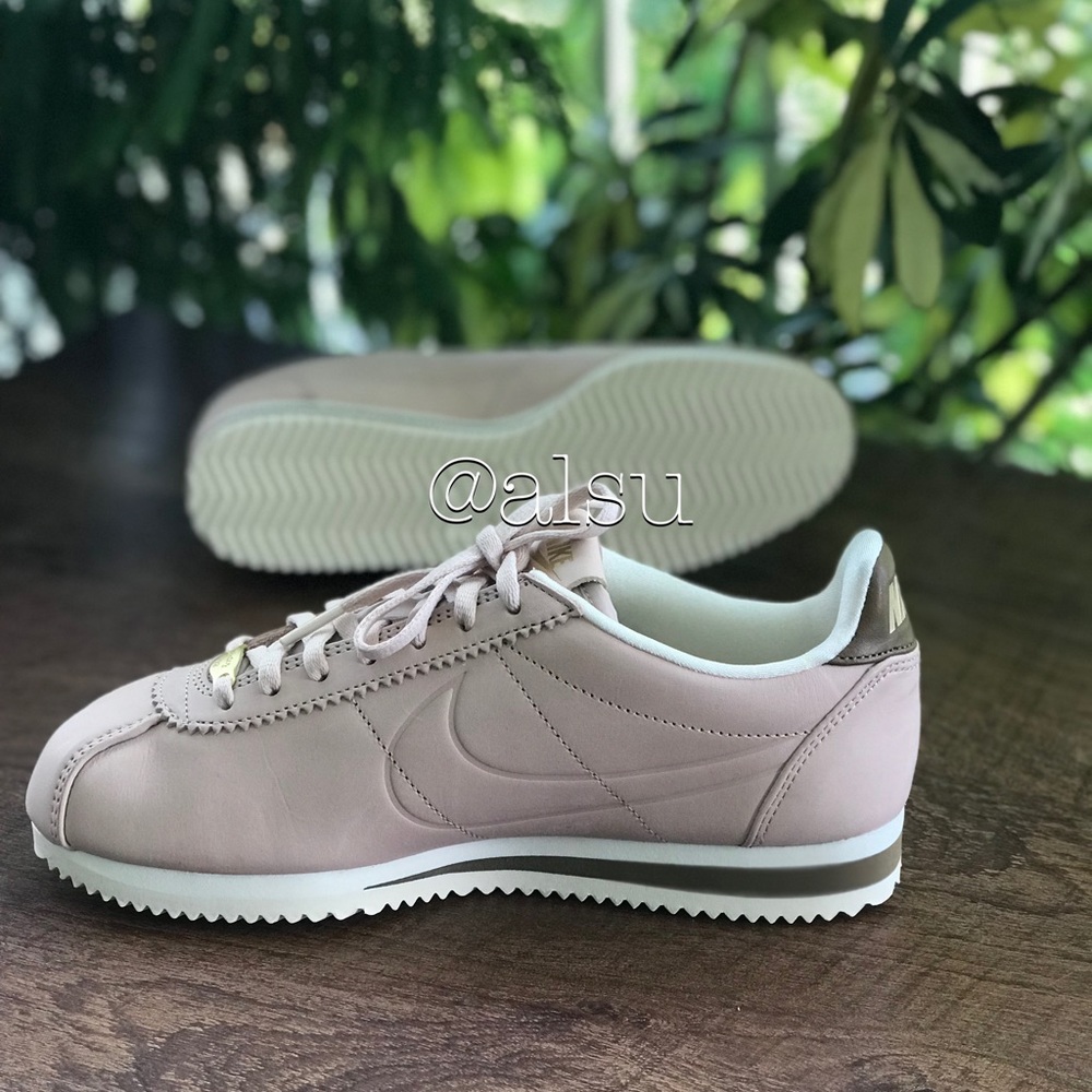 NWT Nike Cortez LA Particle Beige/Sail WMNS - Picture 4 of 8